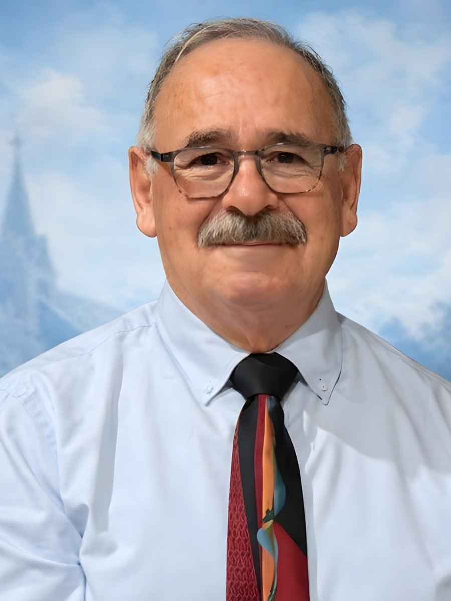 Pastor Antonio Herrera